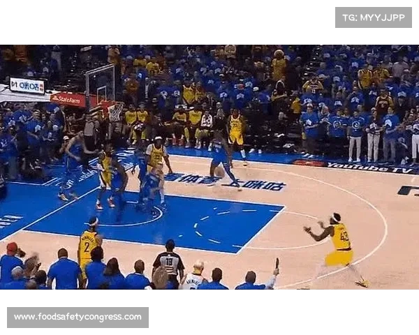 NBA比分实时更新精彩对决一网打尽全面呈现最新赛事动态与战况 NBA比分实时更新精彩对决一网打尽全面呈现最新赛事动态与战况